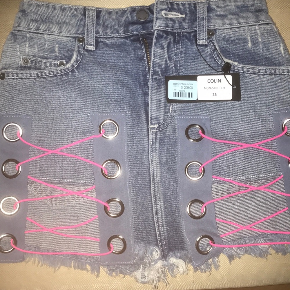 LF SKIRT NEVER WORN